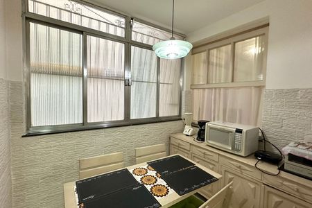 Apartamento para alugar com 110m², 3 quartos e sem vaga