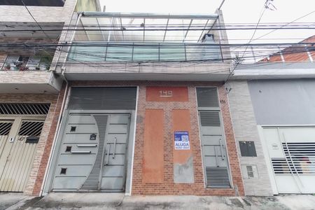 Casa para alugar com 75m², 2 quartos e sem vagaFachada