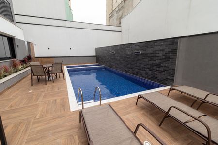 Apartamento à venda com 83m², 2 quartos e 2 vagasÁrea comum - Piscina