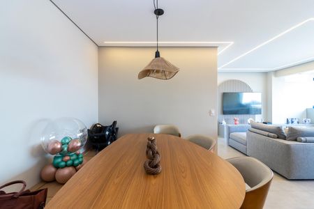 Apartamento à venda com 83m², 2 quartos e 2 vagas Apartamento à venda com 83m², 2 quartos e 2 vagasSala de Jantar