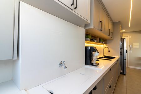 Apartamento à venda com 83m², 2 quartos e 2 vagas Apartamento à venda com 83m², 2 quartos e 2 vagasÁrea de Serviço
