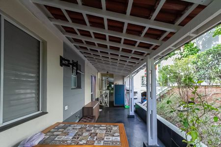 Casa de condomínio à venda com 140m², 2 quartos e 1 vaga