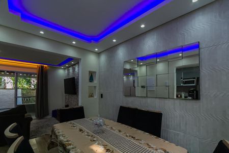 Casa de condomínio à venda com 140m², 2 quartos e 1 vaga