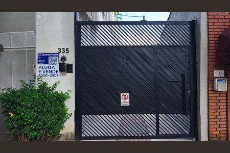 Casa para alugar com 110m², 1 quarto e 1 vaga Casa para alugar com 110m², 1 quarto e 1 vagaFachada + Plaquinha