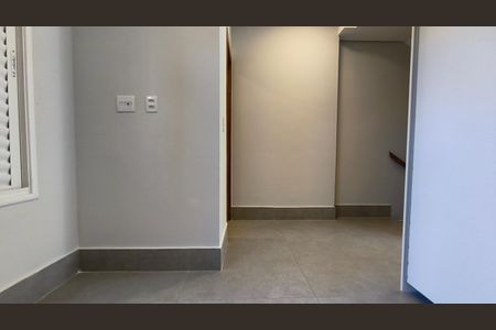 Casa para alugar com 110m², 1 quarto e 1 vaga Casa para alugar com 110m², 1 quarto e 1 vagaSuíte