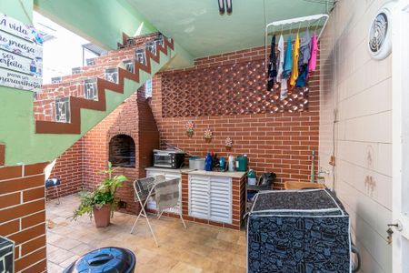 Casa à venda com 272m², 3 quartos e 1 vagaÁrea de Serviço