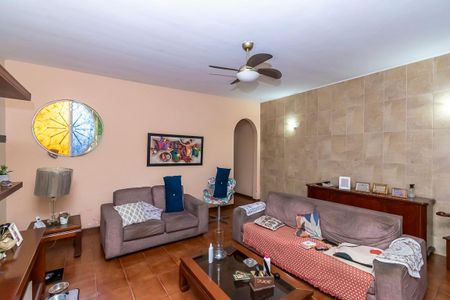 Casa à venda com 272m², 3 quartos e 1 vagaSala