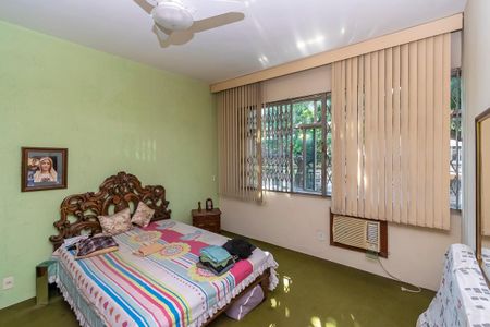 Casa à venda com 272m², 3 quartos e 1 vagaSuíte