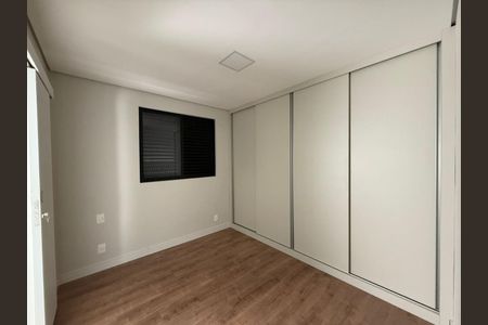 Apartamento para alugar com 70m², 2 quartos e 2 vagas