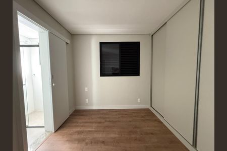 Apartamento para alugar com 70m², 2 quartos e 2 vagas