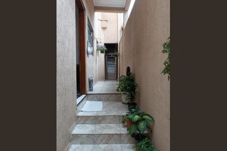 Casa à venda com 105m², 3 quartos e 2 vagas Casa à venda com 105m², 3 quartos e 2 vagasESCADA EXTERNA