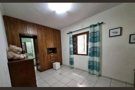 DORMITORIO de casa à venda com 3 quartos, 200m² em Jardim D’abril, Osasco
