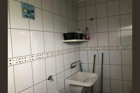 AREA DE SERVIÇO de casa à venda com 3 quartos, 200m² em Jardim D’abril, Osasco