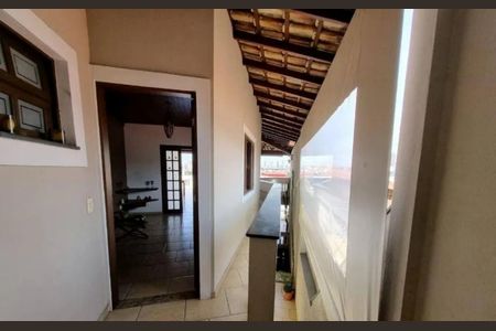 AREA EXTERNA de casa à venda com 3 quartos, 200m² em Jardim D’abril, Osasco
