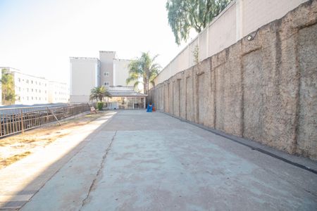 Apartamento à venda com 44m², 2 quartos e 1 vaga Apartamento à venda com 44m², 2 quartos e 1 vagaÁrea comum - Salão de festas