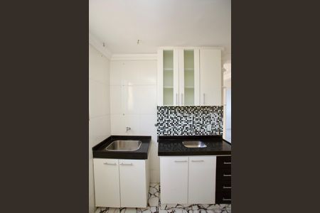 Apartamento à venda com 44m², 2 quartos e 1 vaga Apartamento à venda com 44m², 2 quartos e 1 vagaCozinha e Área de Serviço