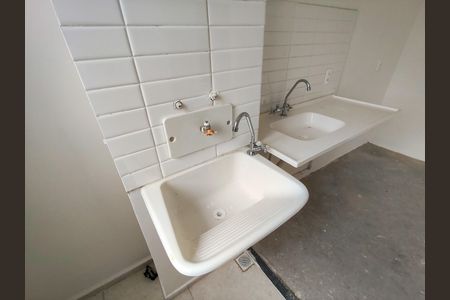 Apartamento à venda com 47m², 2 quartos e sem vaga Apartamento à venda com 47m², 2 quartos e sem vagaCozinha e Área de Serviço