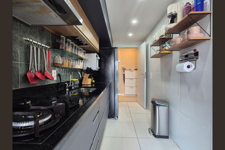 Apartamento à venda com 125m², 2 quartos e 2 vagas Apartamento à venda com 125m², 2 quartos e 2 vagasCozinha