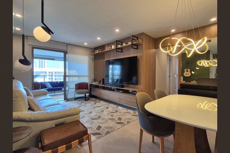 Sala de apartamento à venda com 2 quartos, 125m² em Barra da Tijuca, Rio de Janeiro