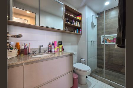 Apartamento à venda com 125m², 2 quartos e 2 vagas Apartamento à venda com 125m², 2 quartos e 2 vagasBanheiro social