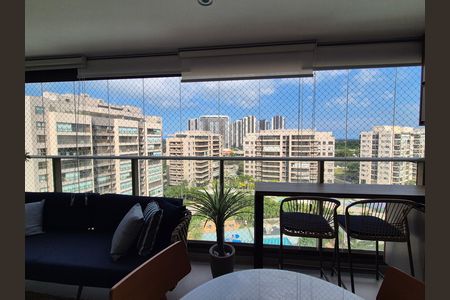 Apartamento à venda com 125m², 2 quartos e 2 vagas Apartamento à venda com 125m², 2 quartos e 2 vagasVaranda da Sala