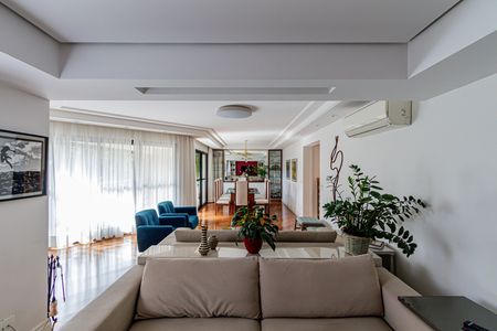 Apartamento à venda com 178m², 3 quartos e 3 vagas Apartamento à venda com 178m², 3 quartos e 3 vagasSala