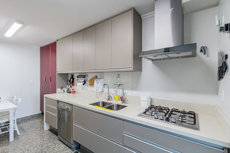 Apartamento à venda com 178m², 3 quartos e 3 vagas Apartamento à venda com 178m², 3 quartos e 3 vagasCozinha