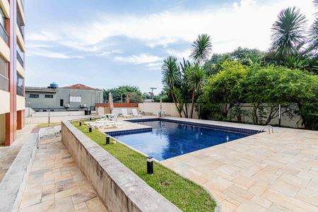 Apartamento à venda com 178m², 3 quartos e 3 vagas Apartamento à venda com 178m², 3 quartos e 3 vagasÁrea comum - Piscina