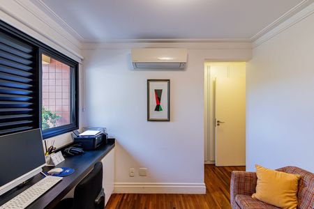 Apartamento à venda com 178m², 3 quartos e 3 vagas Apartamento à venda com 178m², 3 quartos e 3 vagasSuite 02