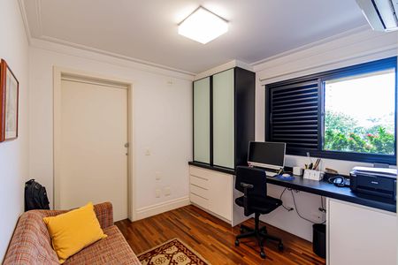 Apartamento à venda com 178m², 3 quartos e 3 vagas Apartamento à venda com 178m², 3 quartos e 3 vagasSuite 02