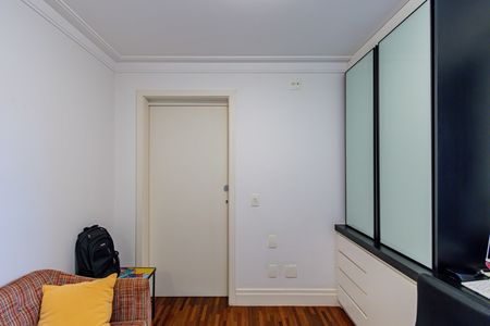 Apartamento à venda com 178m², 3 quartos e 3 vagas Apartamento à venda com 178m², 3 quartos e 3 vagasSuite 02