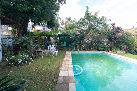 Casa à venda com 1003m², 4 quartos e 4 vagasQuintal
