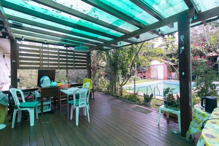 Casa à venda com 1003m², 4 quartos e 4 vagasQuintal