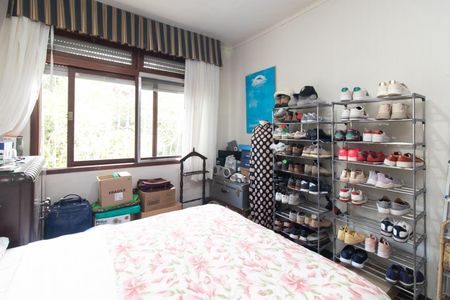 Casa à venda com 1003m², 4 quartos e 4 vagasQuarto 1