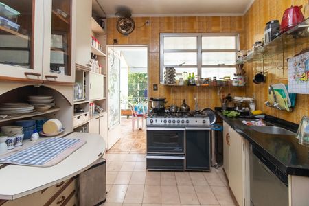 Casa à venda com 1003m², 4 quartos e 4 vagasCozinha