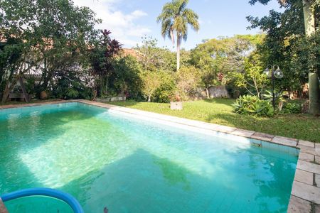 Casa à venda com 1003m², 4 quartos e 4 vagasPiscina