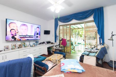 Casa à venda com 1003m², 4 quartos e 4 vagasQuarto 3