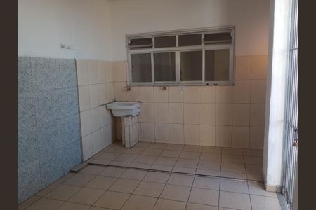 LAVANDERIA de casa à venda com 3 quartos, 200m² em Centro, Osasco