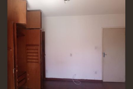 DORMITORIO de casa à venda com 3 quartos, 200m² em Centro, Osasco
