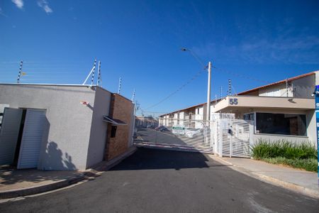 Apartamento para alugar com 40m², 2 quartos e 1 vaga Apartamento para alugar com 40m², 2 quartos e 1 vagaFachada e portaria