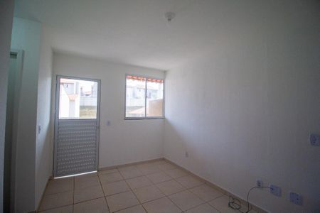 Sala  de apartamento para alugar com 2 quartos, 40m² em Residencial Cristal, Votorantim