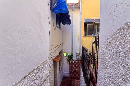 Casa para alugar com 80m², 2 quartos e sem vagaEntrada