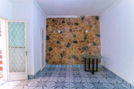 Casa para alugar com 80m², 2 quartos e sem vagaSala