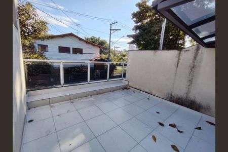 Casa à venda com 80m², 2 quartos e 2 vagas
