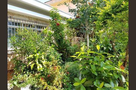 Casa à venda com 180m², 3 quartos e 2 vagas