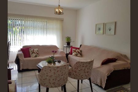 Casa à venda com 3 quartos, 180m² em Vila Tiradentes, São Paulo