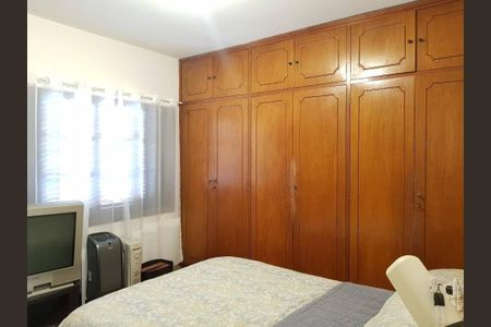 Casa à venda com 3 quartos, 180m² em Vila Tiradentes, São Paulo