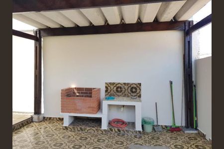 Casa à venda com 180m², 3 quartos e 2 vagas