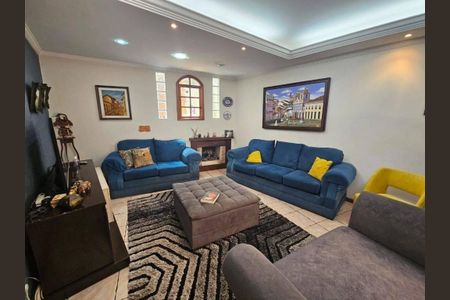 Casa à venda com 3 quartos, 150m² em Jardim Rizzo, São Paulo