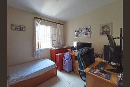 Casa à venda com 215m², 3 quartos e 4 vagas